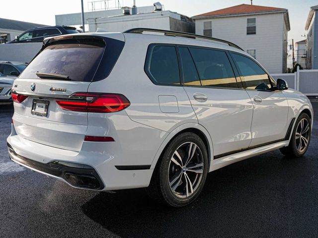 2021 BMW X7 M50i