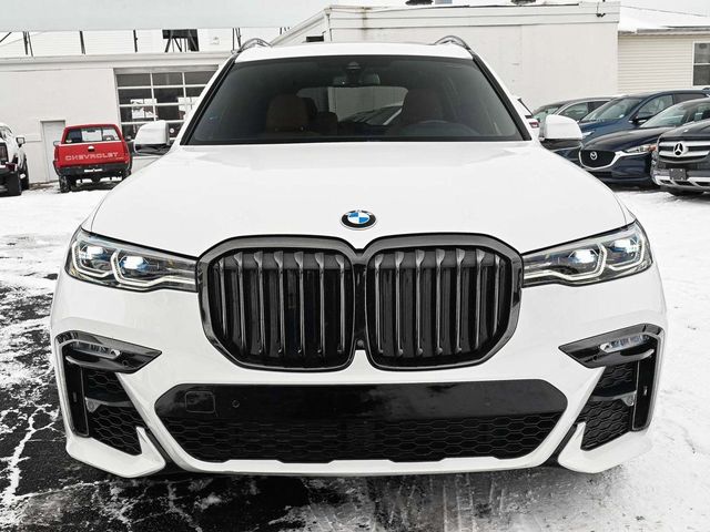 2021 BMW X7 M50i