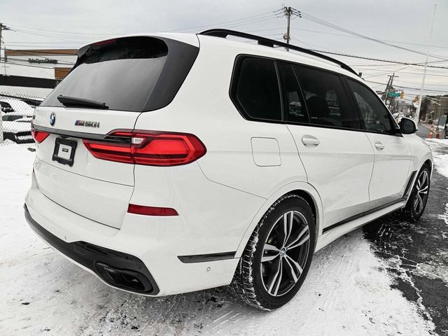 2021 BMW X7 M50i