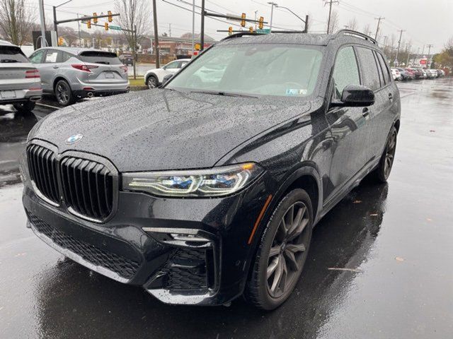 2021 BMW X7 M50i