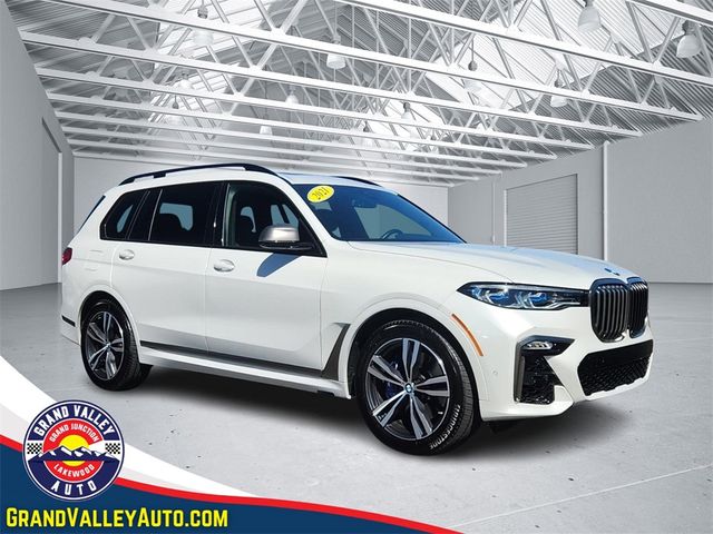 2021 BMW X7 M50i