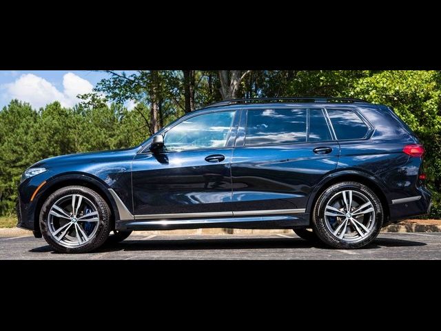 2021 BMW X7 M50i