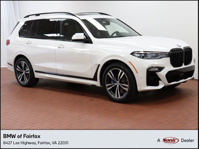 2021 BMW X7 M50i