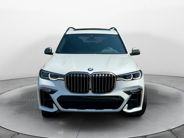 2021 BMW X7 M50i