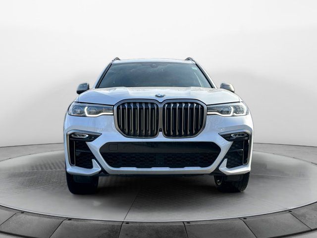 2021 BMW X7 M50i