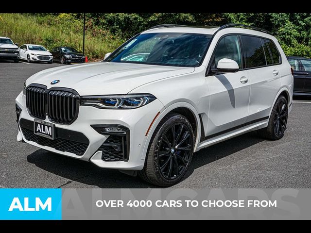 2021 BMW X7 M50i