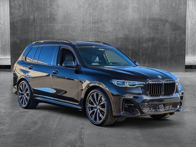 2021 BMW X7 M50i