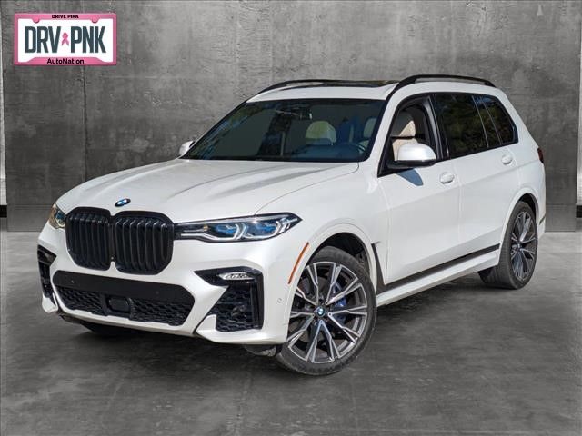 2021 BMW X7 M50i