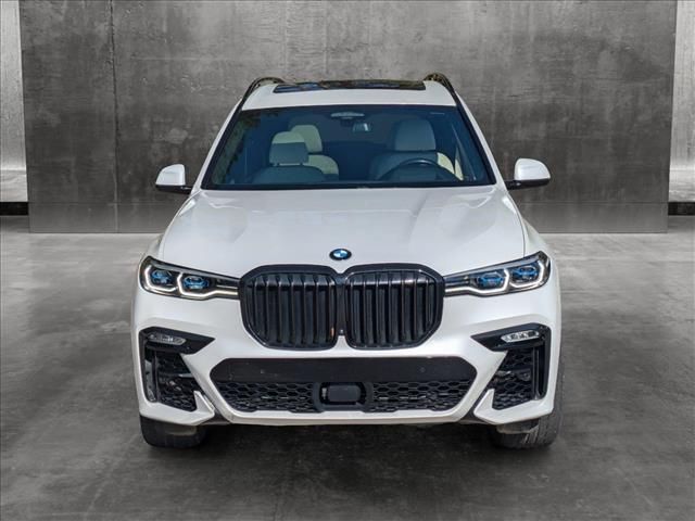 2021 BMW X7 M50i