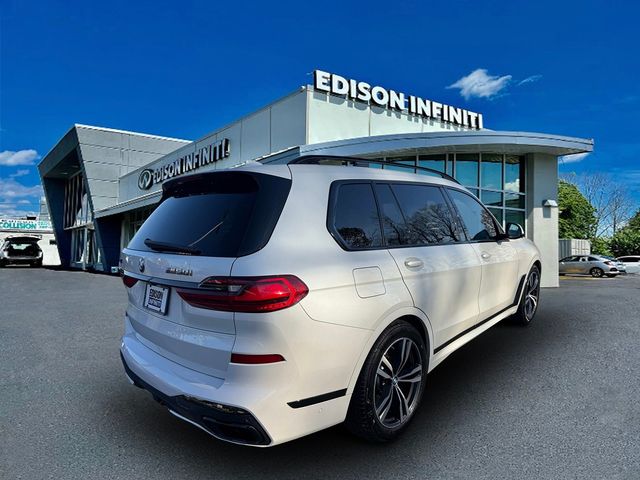 2021 BMW X7 M50i