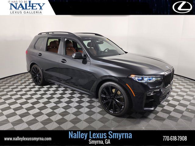 2021 BMW X7 M50i