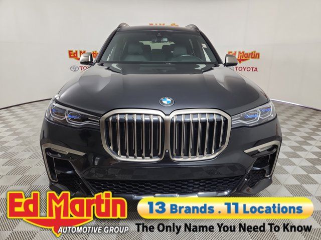 2021 BMW X7 M50i