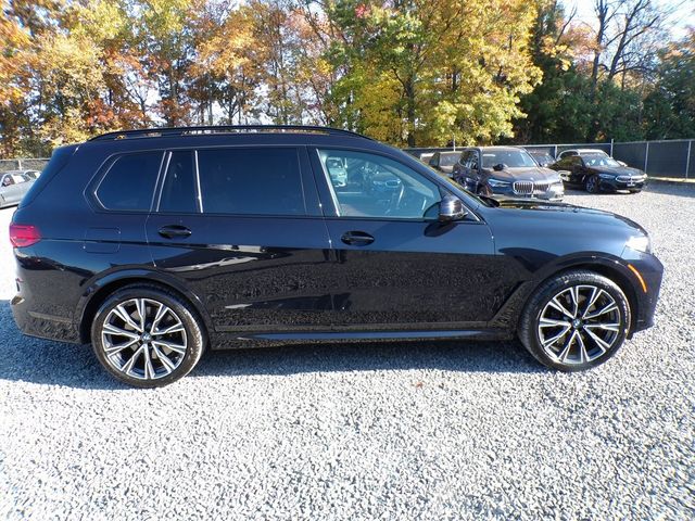 2021 BMW X7 M50i