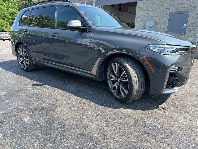 2021 BMW X7 M50i