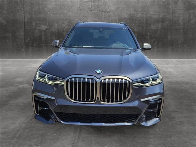 2021 BMW X7 M50i