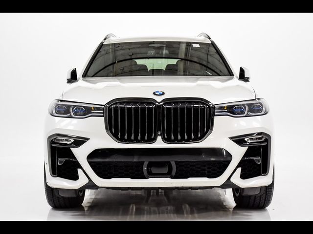 2021 BMW X7 M50i