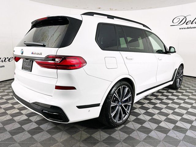 2021 BMW X7 M50i