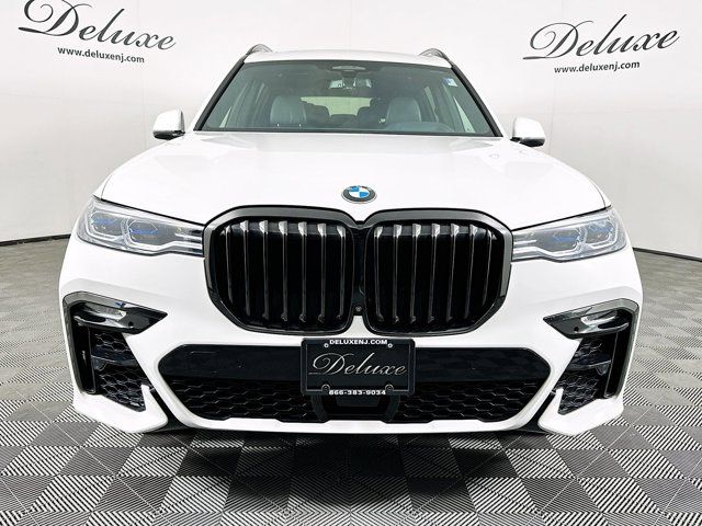 2021 BMW X7 M50i