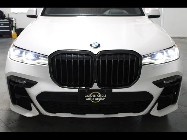 2021 BMW X7 M50i