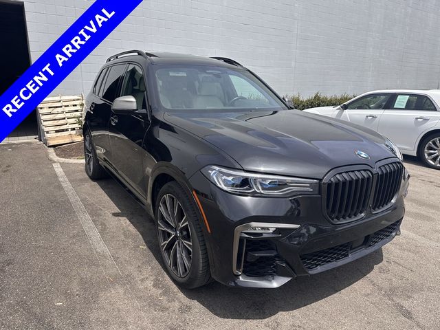 2021 BMW X7 M50i