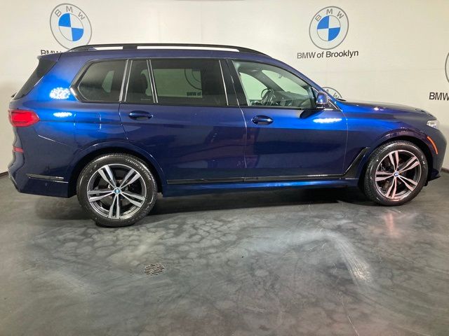 2021 BMW X7 M50i