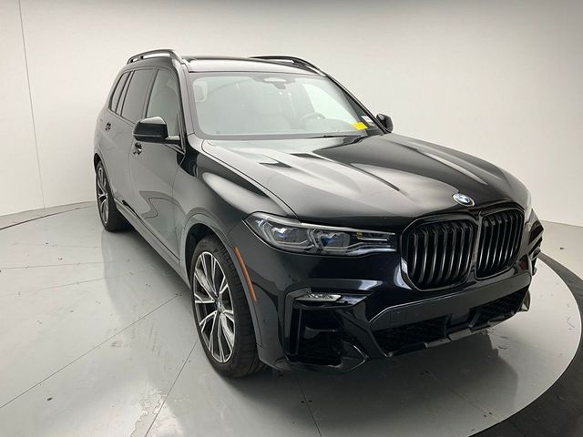 2021 BMW X7 M50i