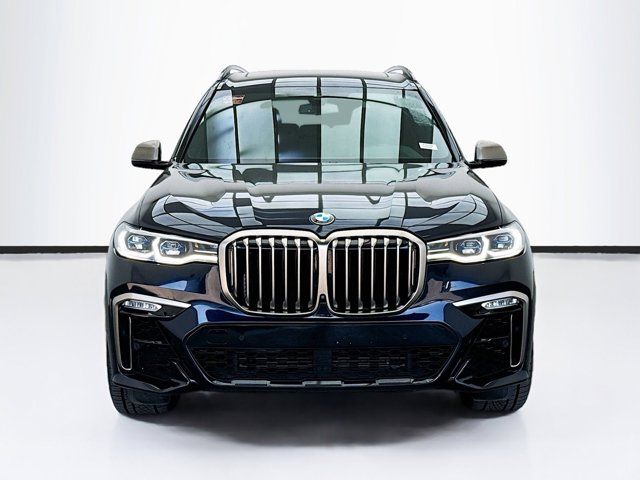 2021 BMW X7 M50i