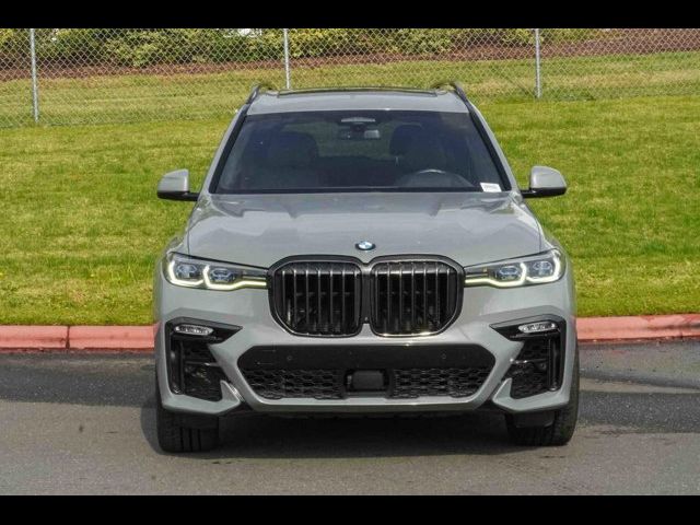 2021 BMW X7 M50i