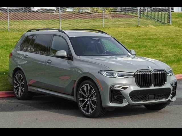 2021 BMW X7 M50i