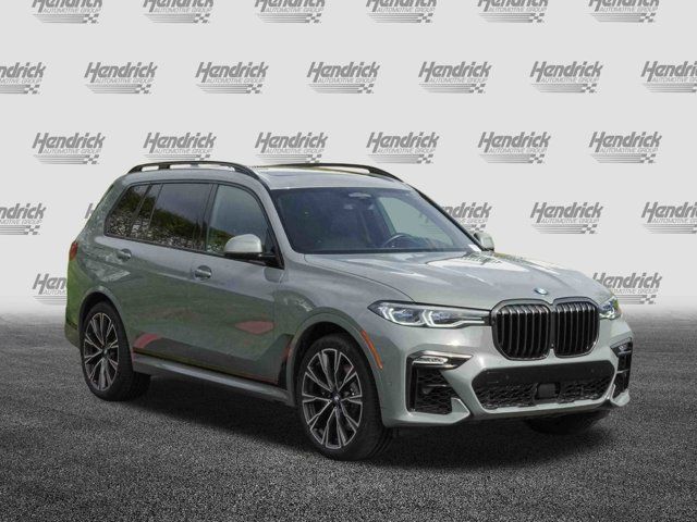 2021 BMW X7 M50i