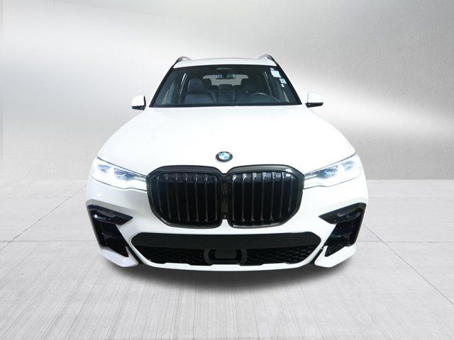 2021 BMW X7 M50i