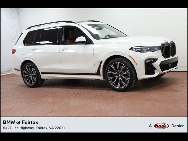 2021 BMW X7 M50i