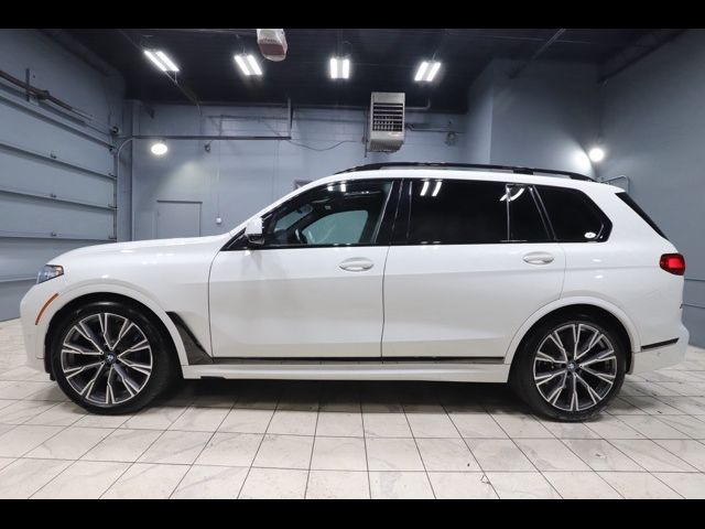 2021 BMW X7 M50i