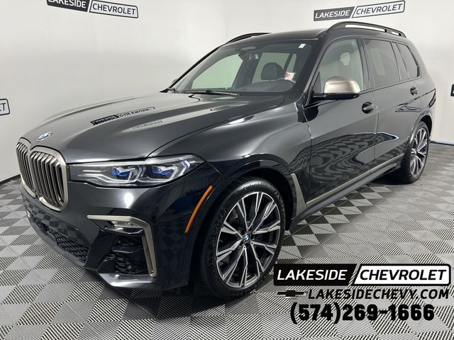 2021 BMW X7 M50i