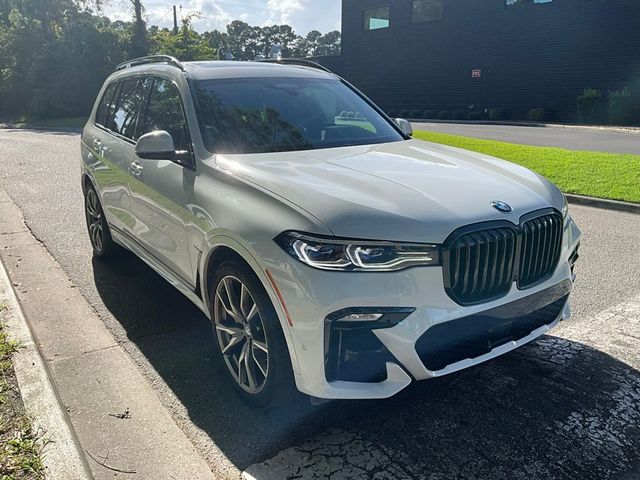 2021 BMW X7 M50i