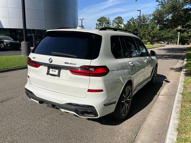 2021 BMW X7 M50i