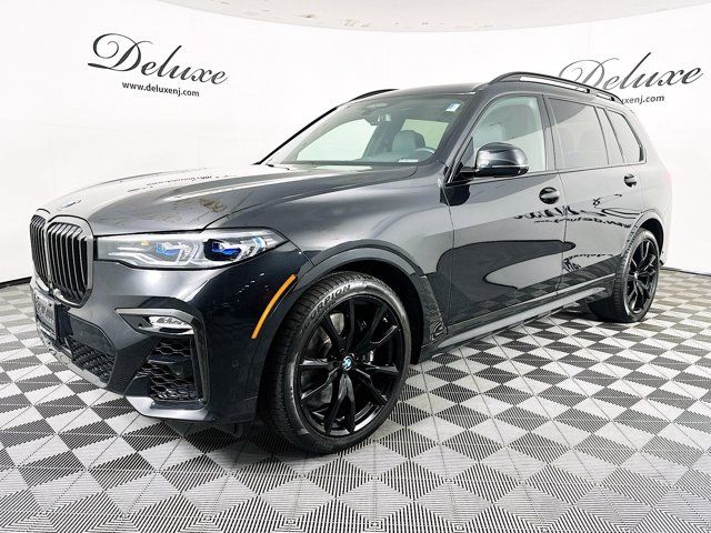 2021 BMW X7 M50i