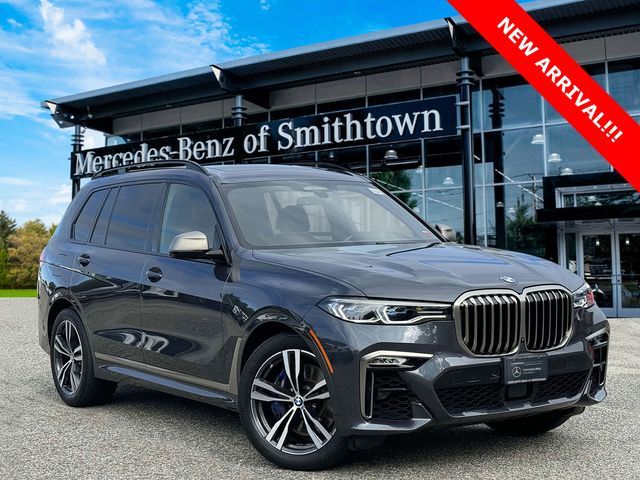 2021 BMW X7 M50i