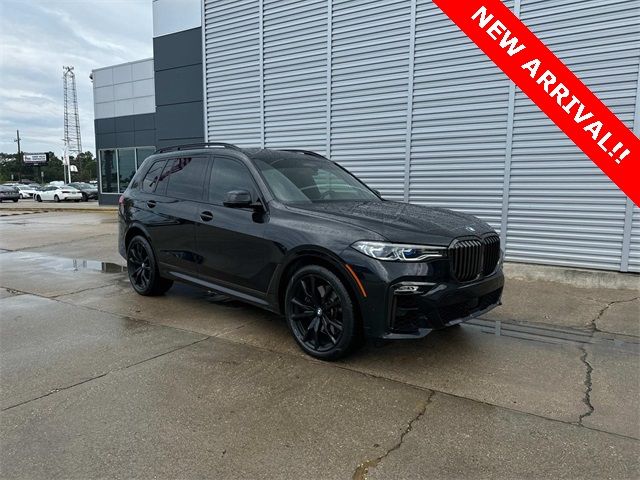 2021 BMW X7 M50i