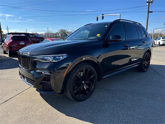 2021 BMW X7 M50i