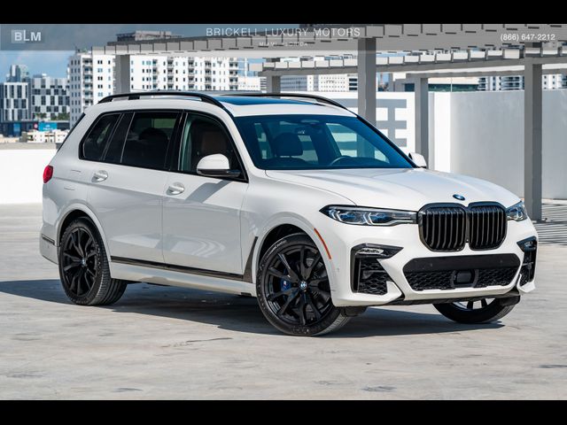 2021 BMW X7 M50i