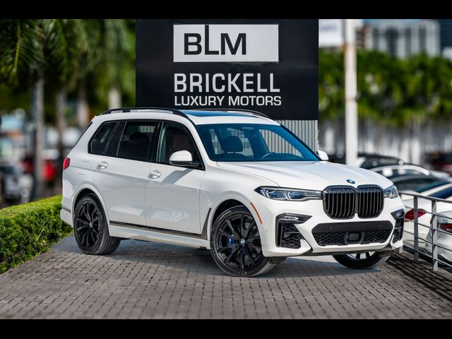 2021 BMW X7 M50i