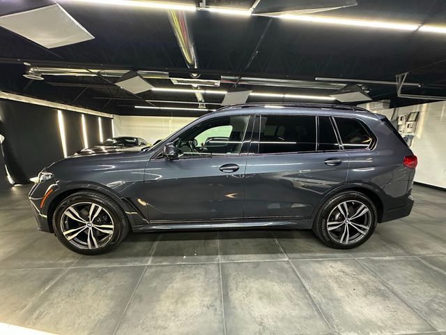 2021 BMW X7 M50i