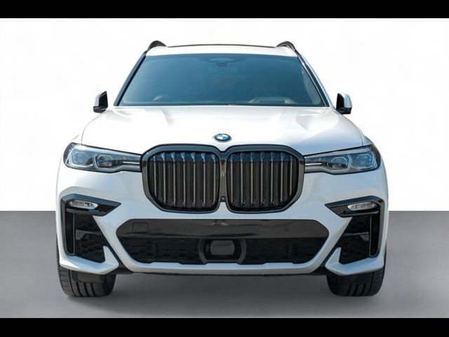 2021 BMW X7 M50i