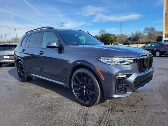 2021 BMW X7 M50i