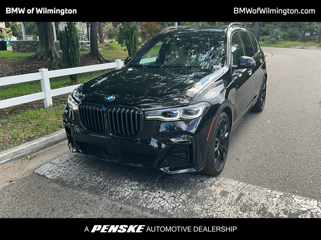 2021 BMW X7 M50i