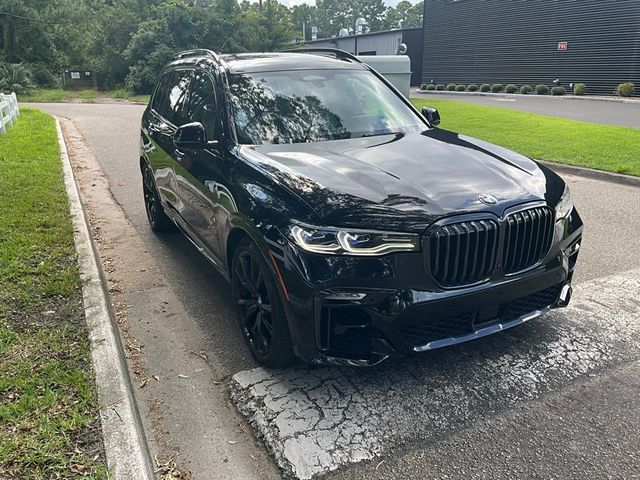 2021 BMW X7 M50i