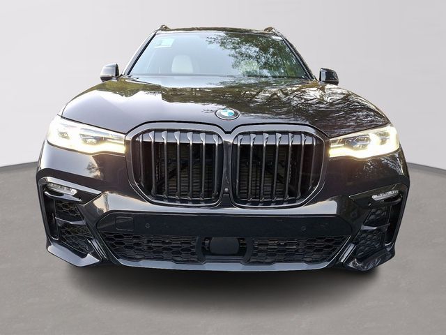 2021 BMW X7 M50i