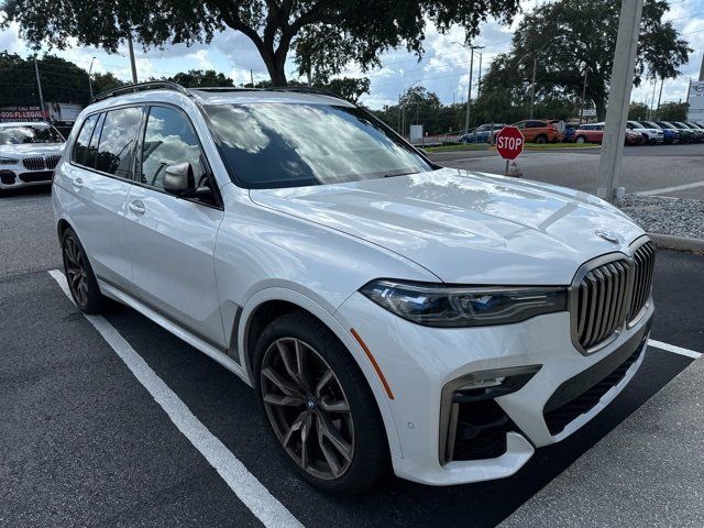 2021 BMW X7 M50i