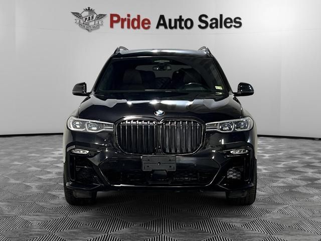 2021 BMW X7 M50i